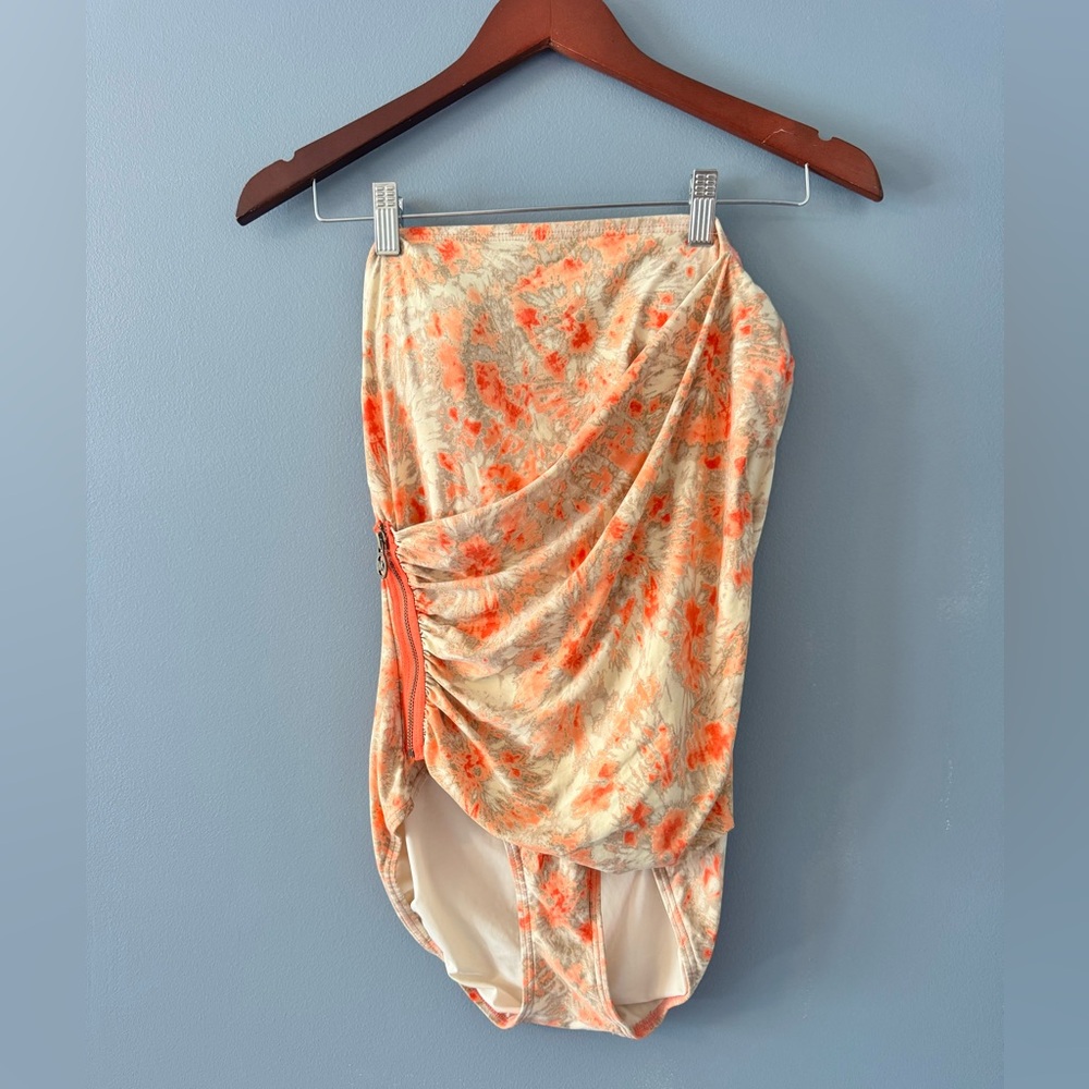 Michael Kors Orange and Cream One-Piece Swimsuit Size 10